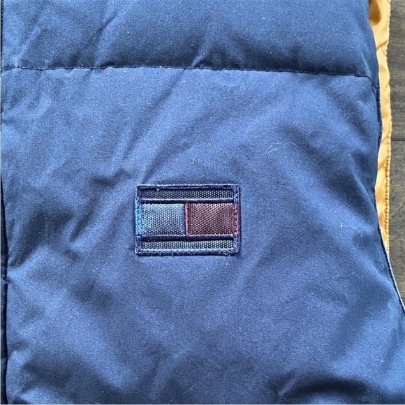 TOMMY Hilfiger Mens Sz S REVERSIBLE DOWN Puffer Vest Gold Navy - Picture 4 of 9